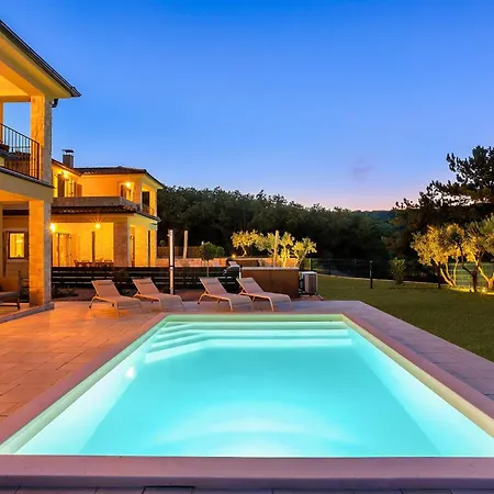Amazing Home In Vrbnik With Sauna Feriehus *
