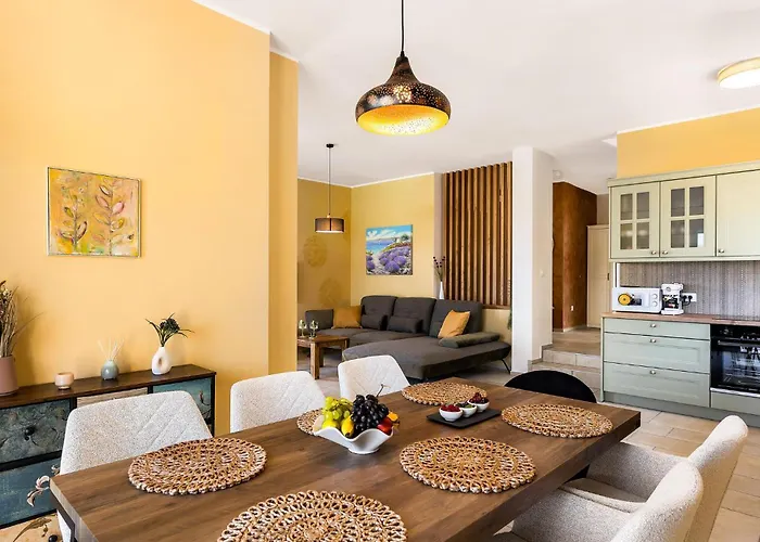 Casa vacanze Gorgeous In With Sauna