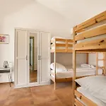 Σπίτι διακοπών In With Sauna *