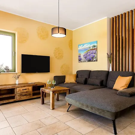 Prázdninový dům In With Sauna